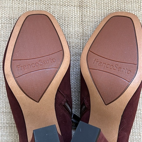 Franco Sarto Suede Side Zip Heeled Booties Merlot Size 6.5 Flawed - Picture 9 of 16
